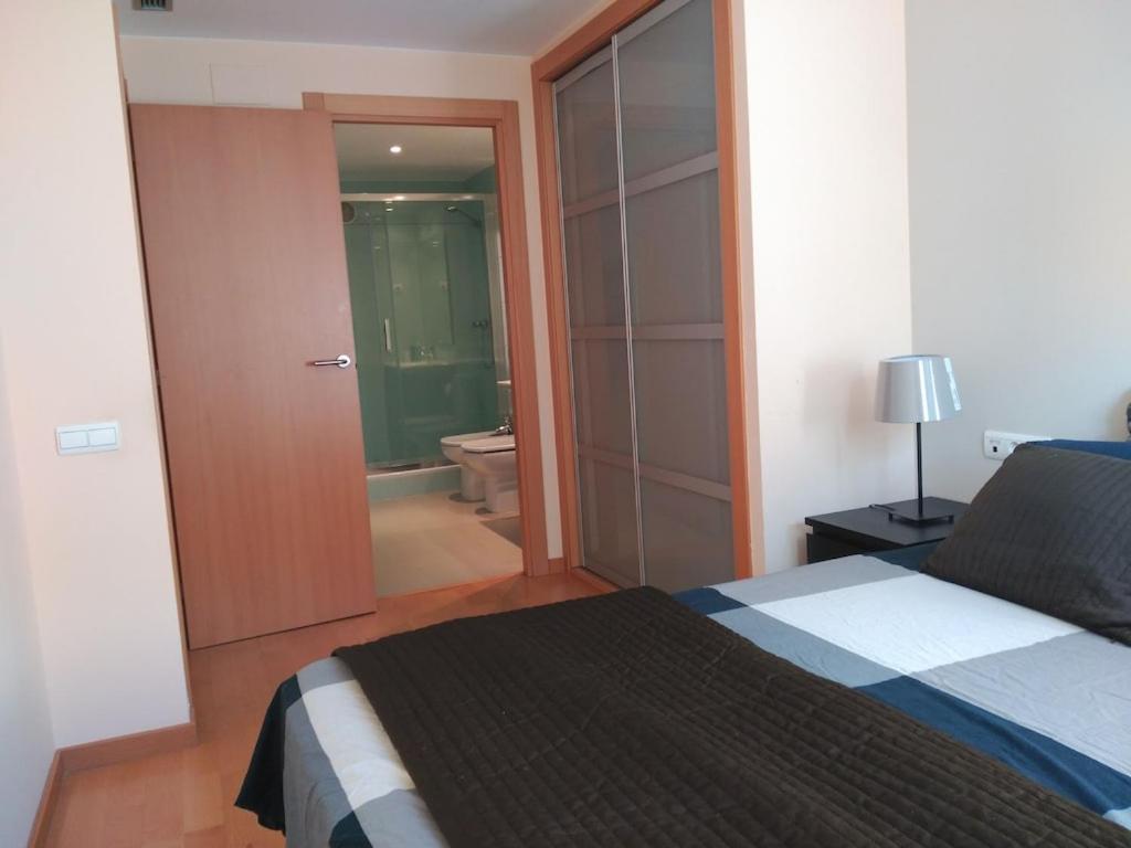 Luxury Flat, 3 Bedrooms, 2 Bathrooms And Swimming Pool Next To The Beach!! Sant Adrià de Besòs Esterno foto