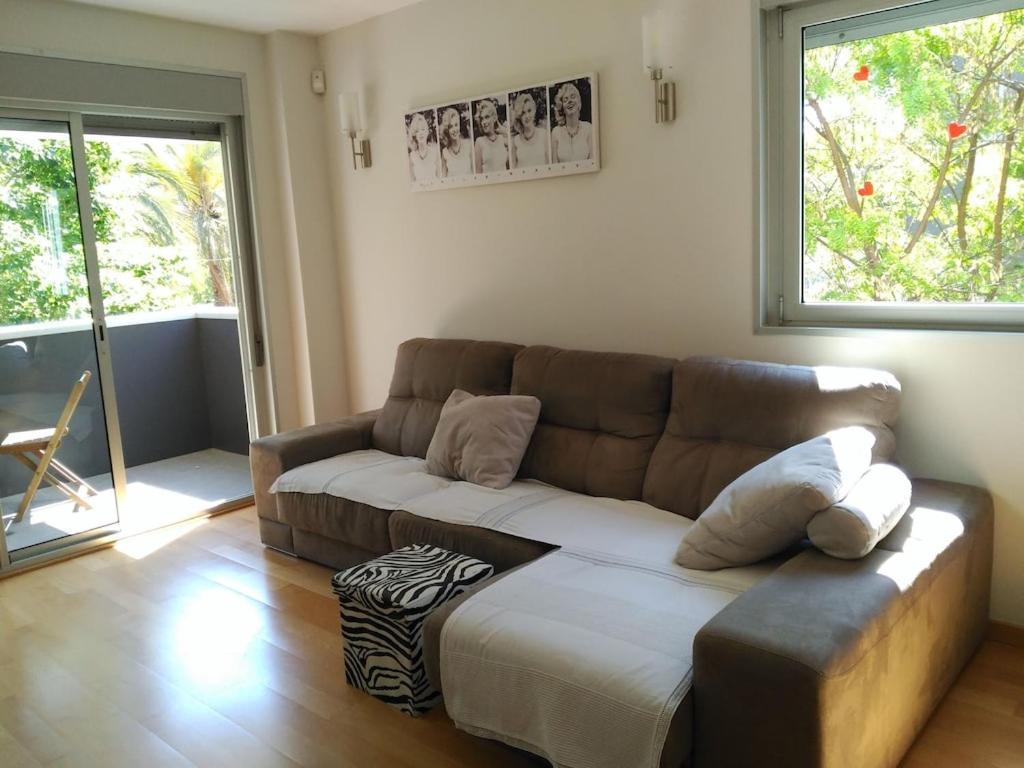 Luxury Flat, 3 Bedrooms, 2 Bathrooms And Swimming Pool Next To The Beach!! Sant Adrià de Besòs Esterno foto