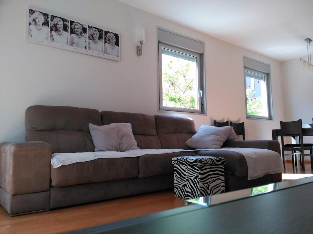 Luxury Flat, 3 Bedrooms, 2 Bathrooms And Swimming Pool Next To The Beach!! Sant Adrià de Besòs Esterno foto